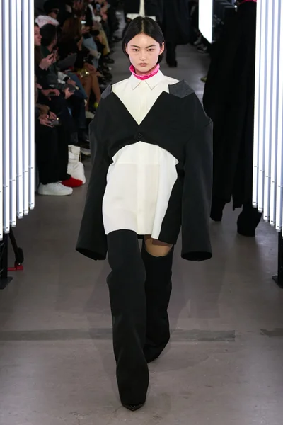 Look 43